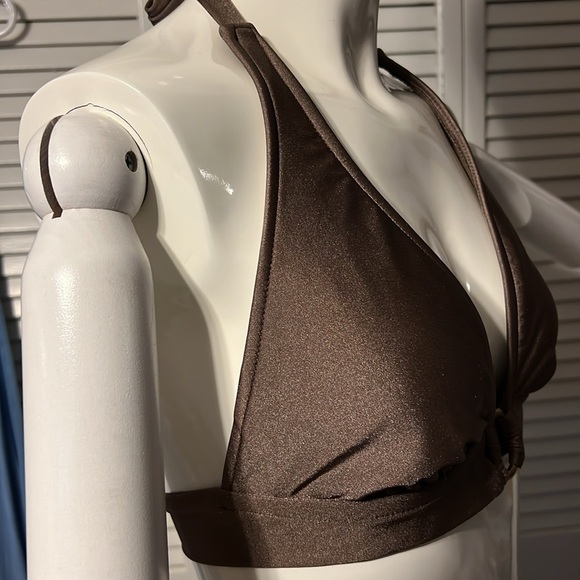 Mossimo Bikini top Size Medium with a back Tie - Picture 5 of 7